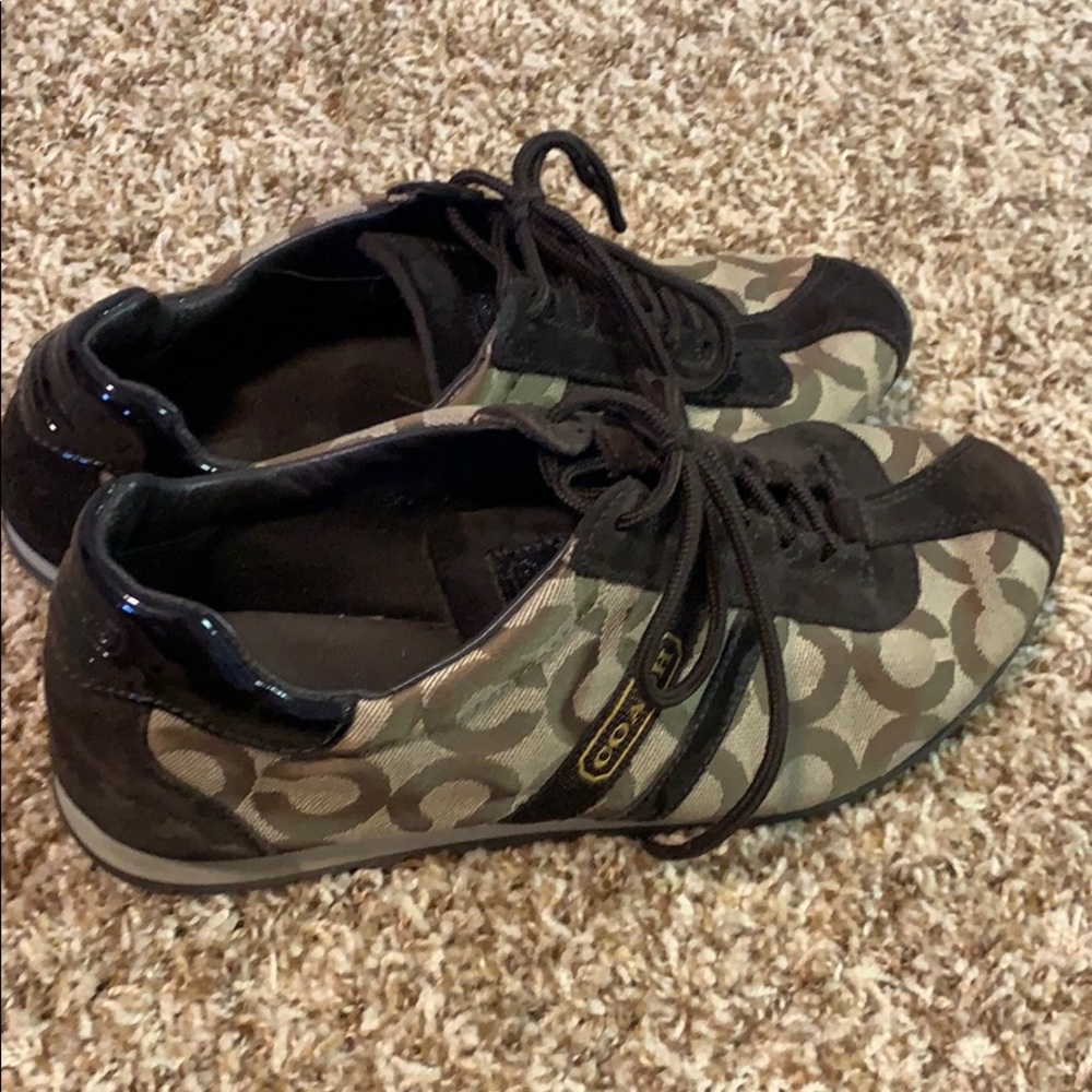 Coach tennis shoes.